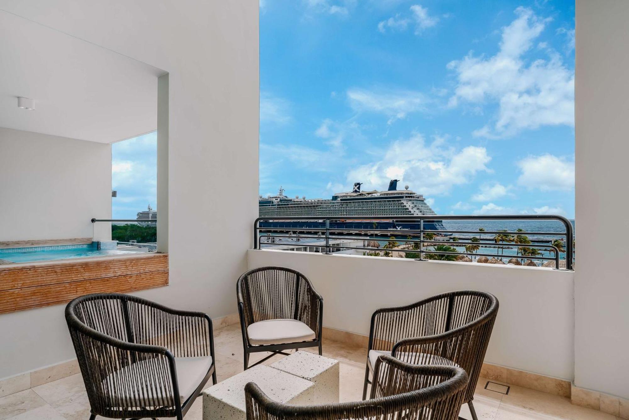 Mangrove Beach Corendon Curacao All-Inclusive Resort, Curio By Hilton Віллемстад Екстер'єр фото