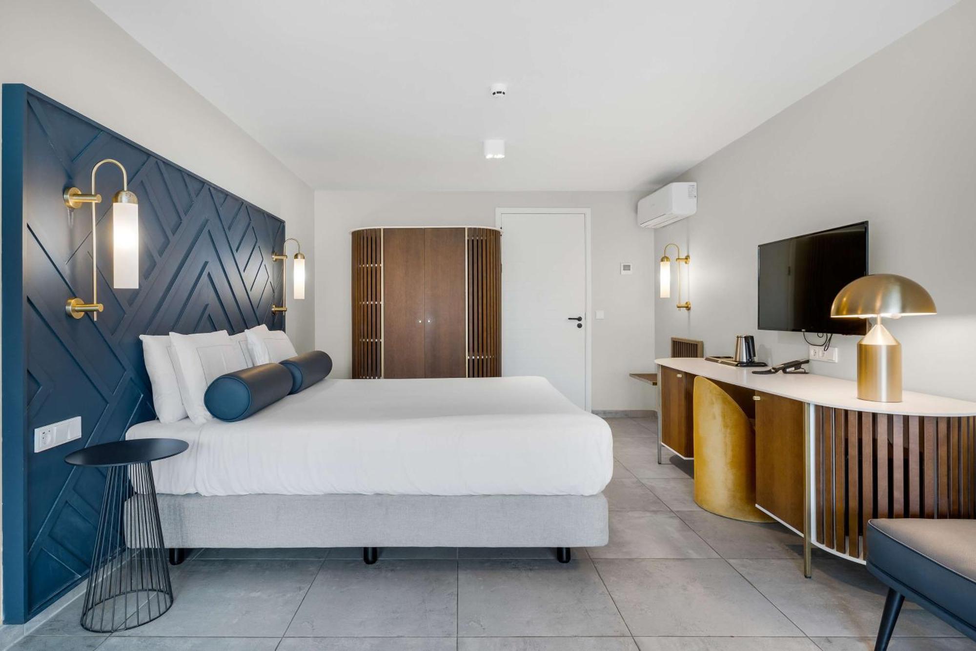 Mangrove Beach Corendon Curacao All-Inclusive Resort, Curio By Hilton Віллемстад Екстер'єр фото