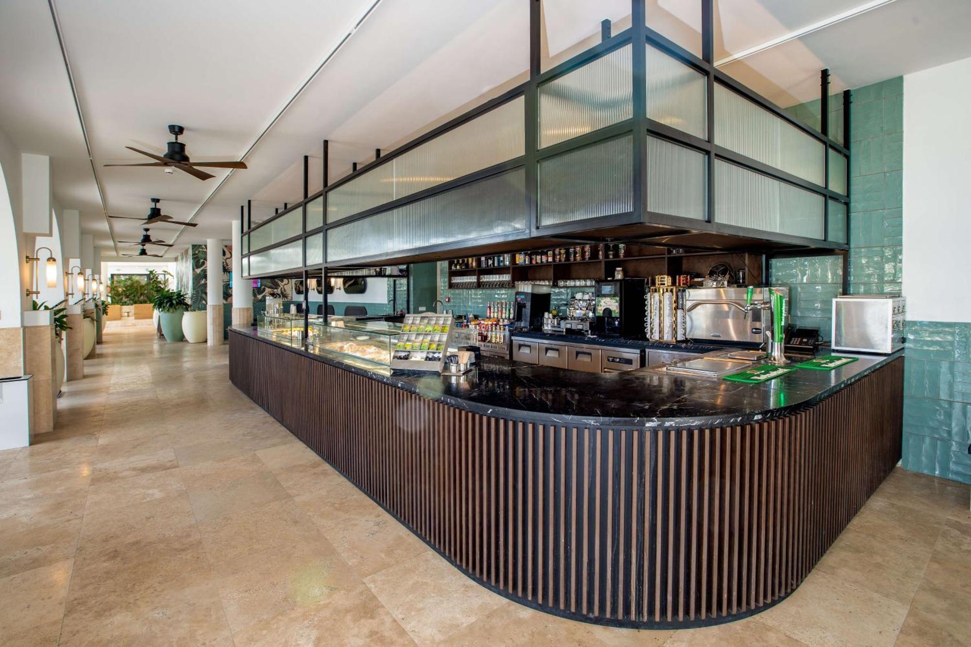 Mangrove Beach Corendon Curacao All-Inclusive Resort, Curio By Hilton Віллемстад Екстер'єр фото
