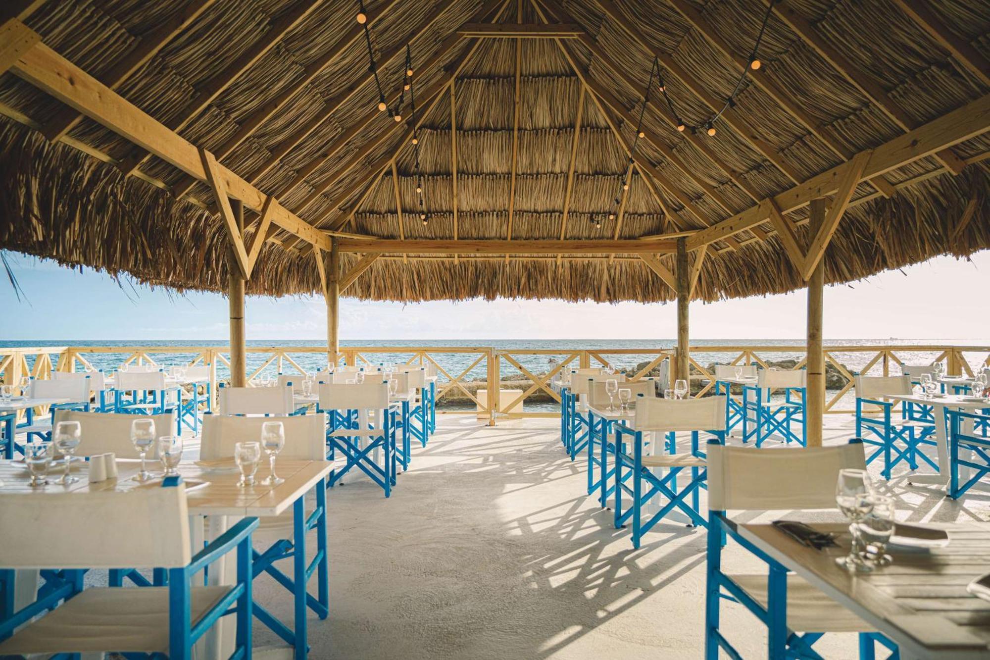 Mangrove Beach Corendon Curacao All-Inclusive Resort, Curio By Hilton Віллемстад Екстер'єр фото