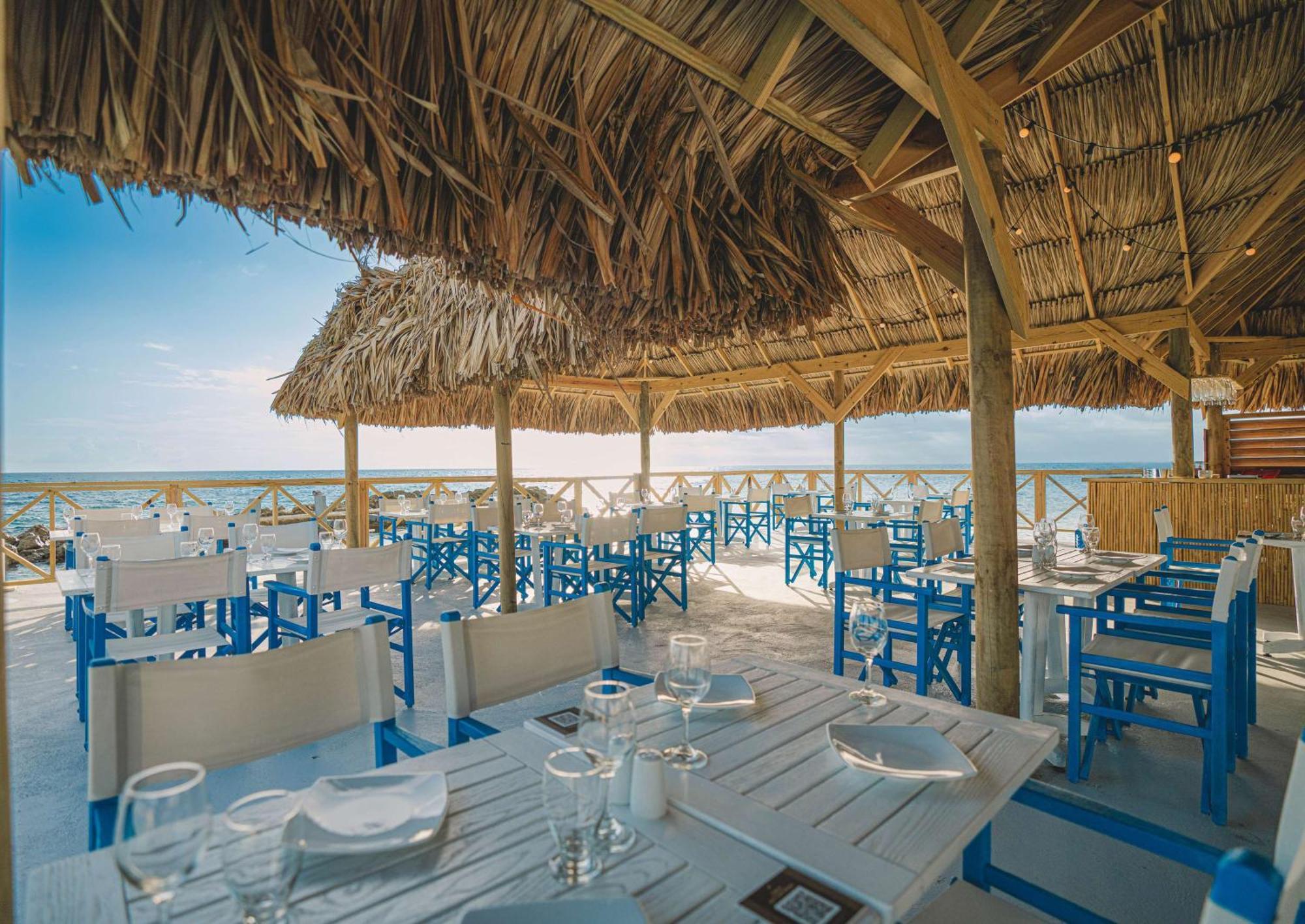 Mangrove Beach Corendon Curacao All-Inclusive Resort, Curio By Hilton Віллемстад Екстер'єр фото